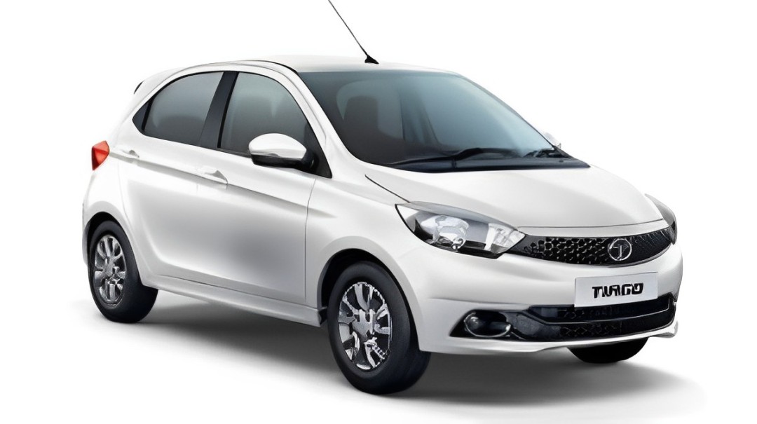 Tata Tiago vs. Punch