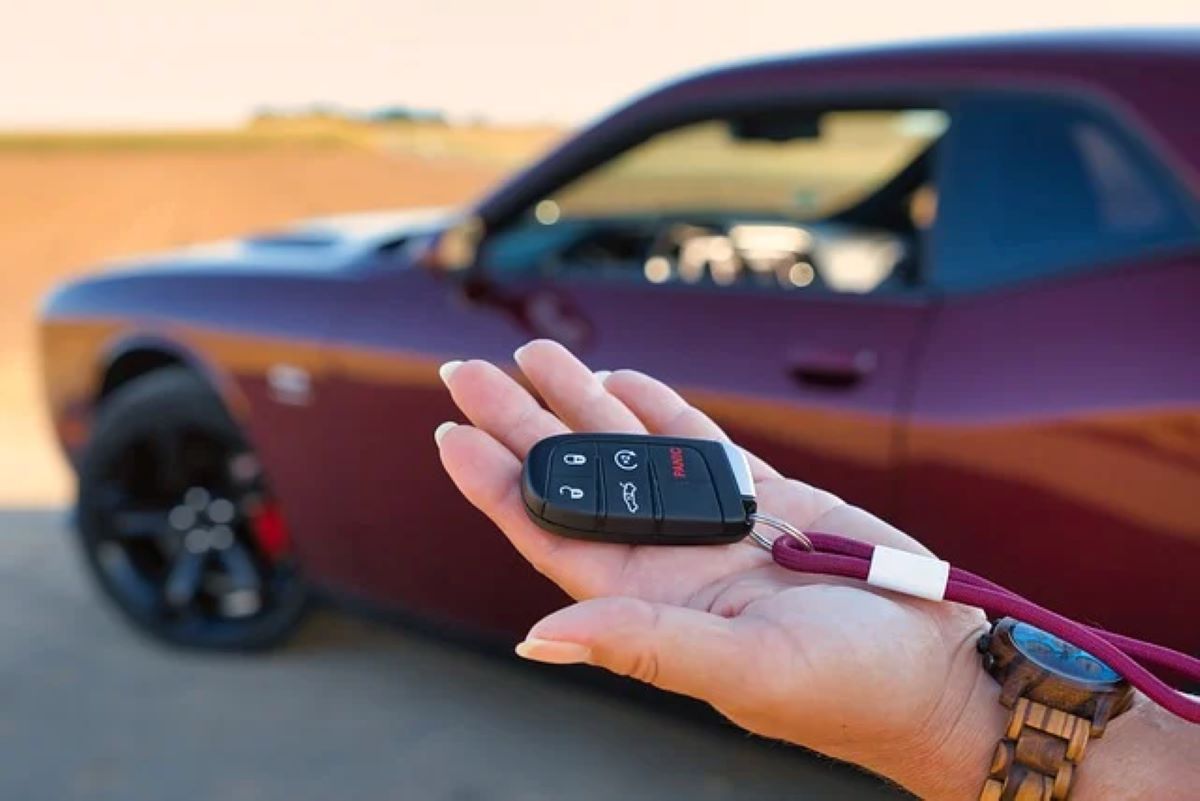 unlock a car door without key