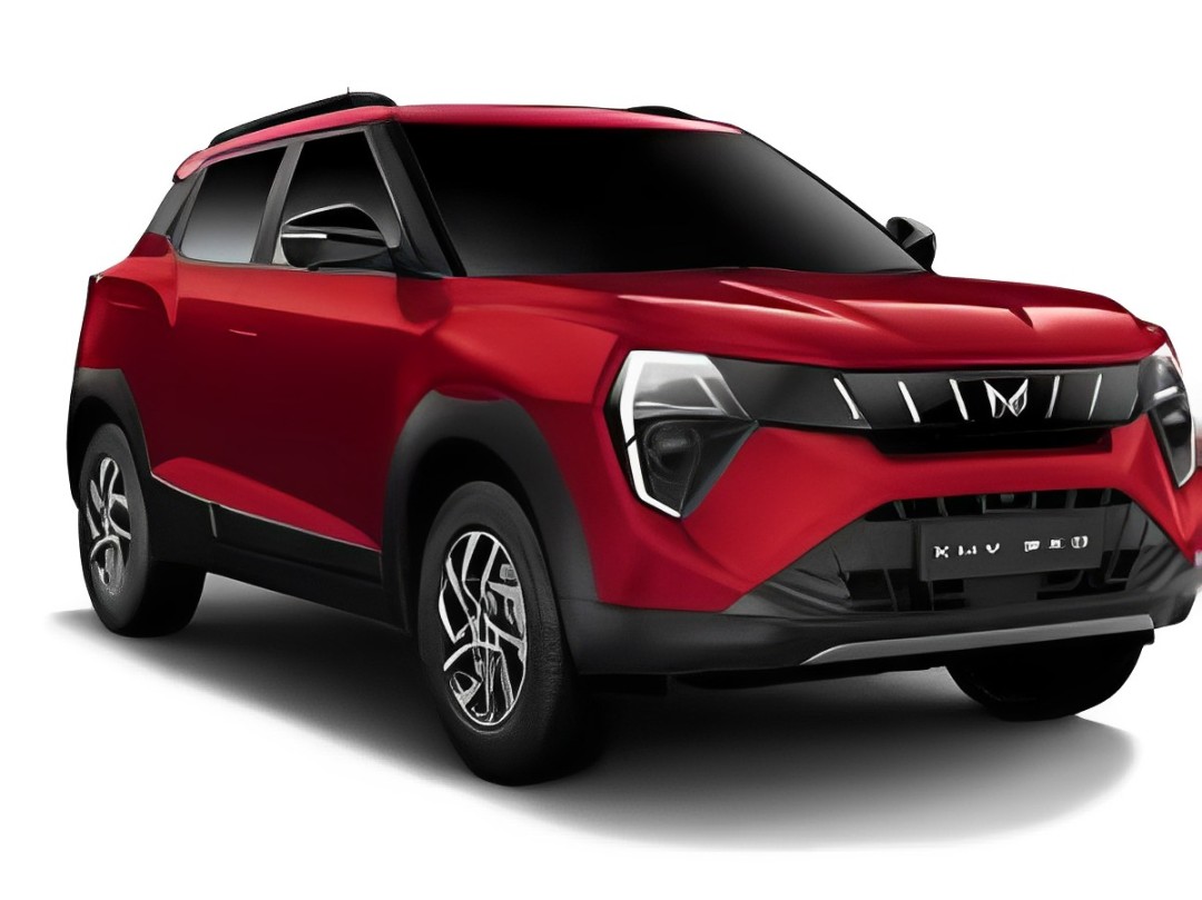 How to Choose Between Mahindra XUV 3XO and Hyundai Venue Diesel Variants